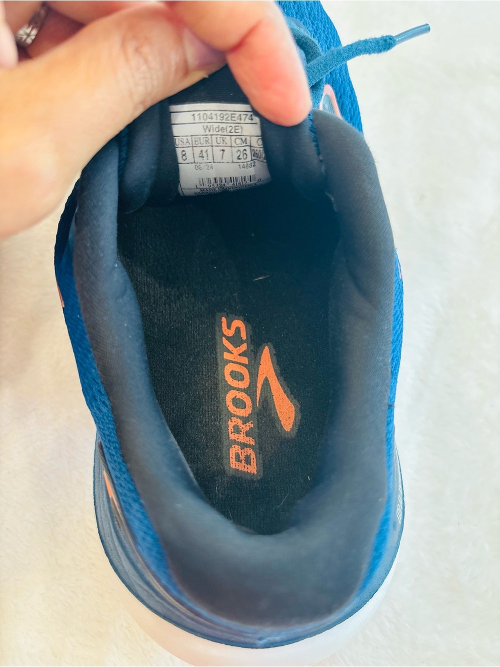 Brooks Glycerin 21 Women’s Shoes - Navy with Orange Trim size 8 - Picture 7 of 12